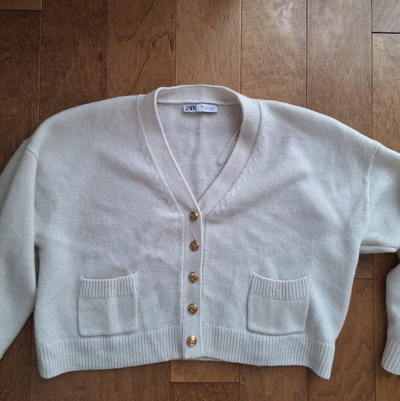 Zara 100% Wool Cardigan with Gold Buttons (Boxy Cropped) - Picture 1 of 7
